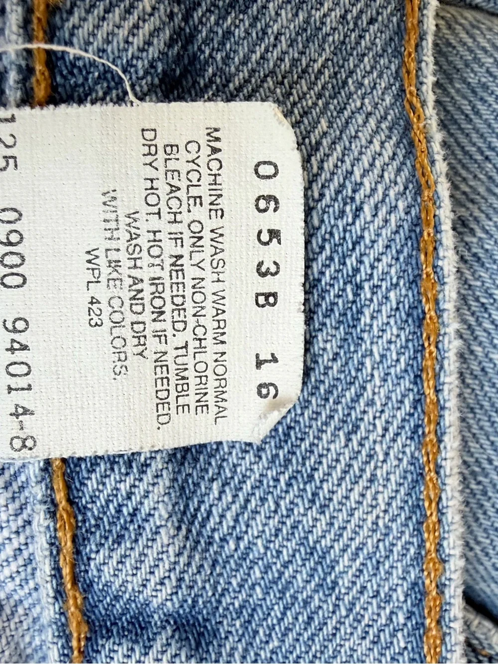 Levi’s 569 loose straight fit light wash jeans